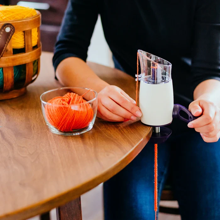 Comfort Twist Knitting Mill by Prym